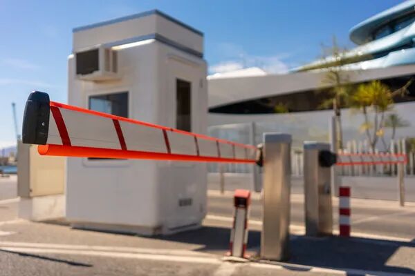 Gare, bus, flux et sécurité